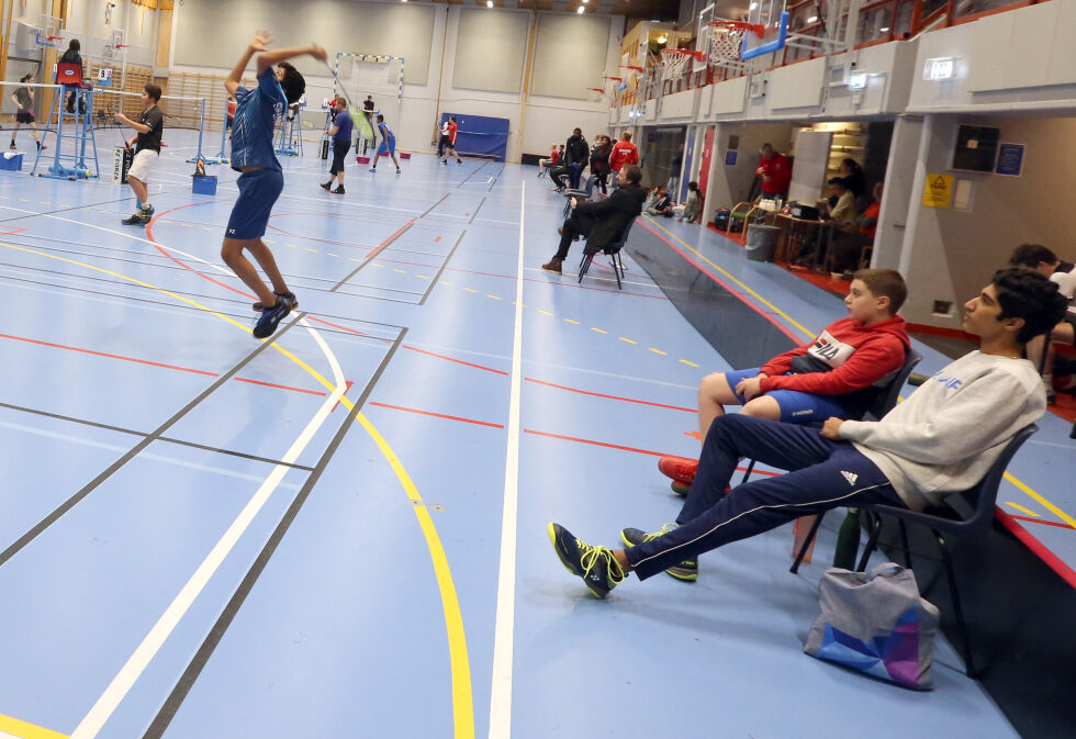Adit Sharma (t.h.) konstaterer at lillebror Vinit har stilen i behold.